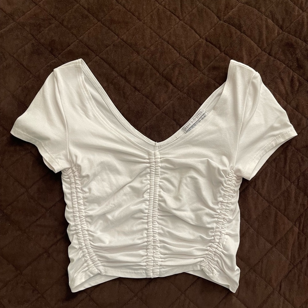 white scrunched top